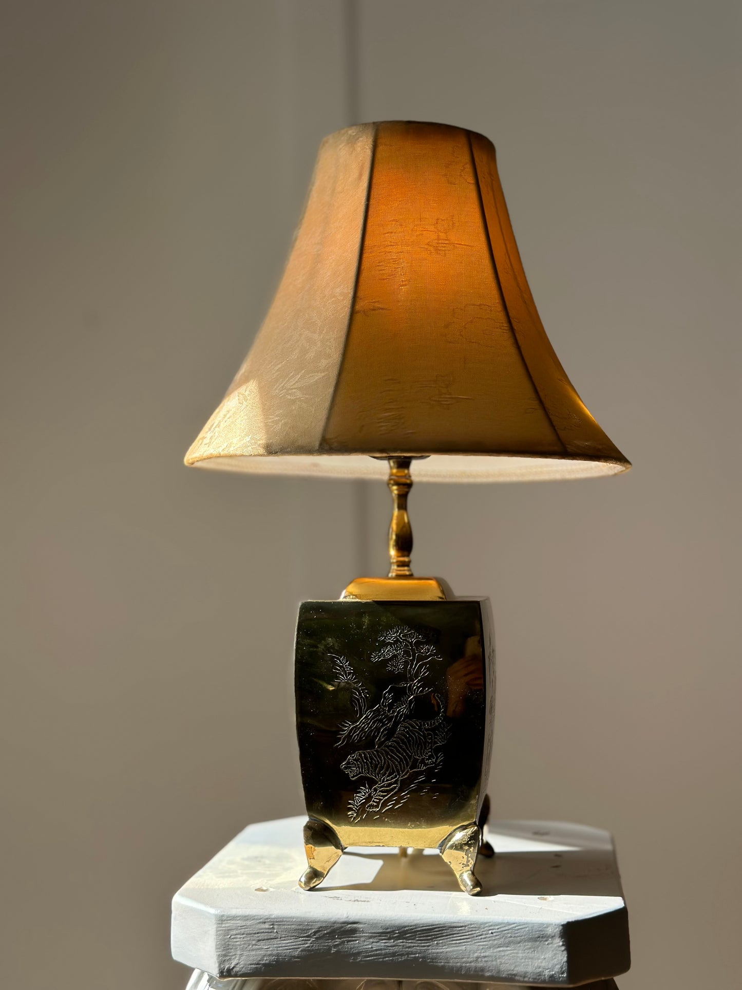 Vintage Brass Chinoiserie Gold Lamp