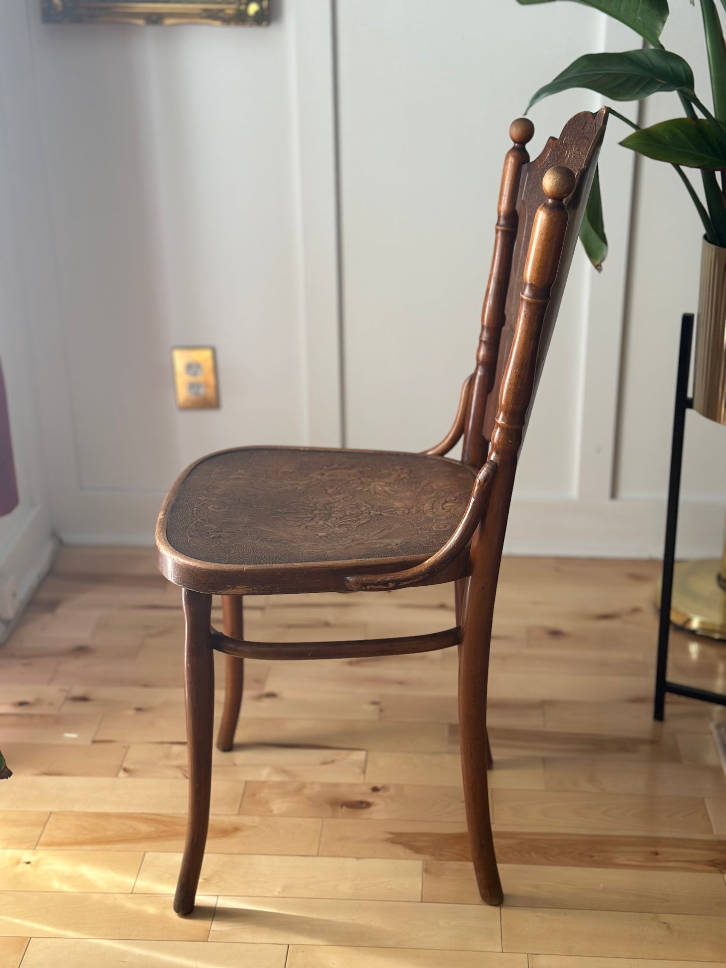 Antique Bistro Wooden Chair Austria by Michael Thonet 1880