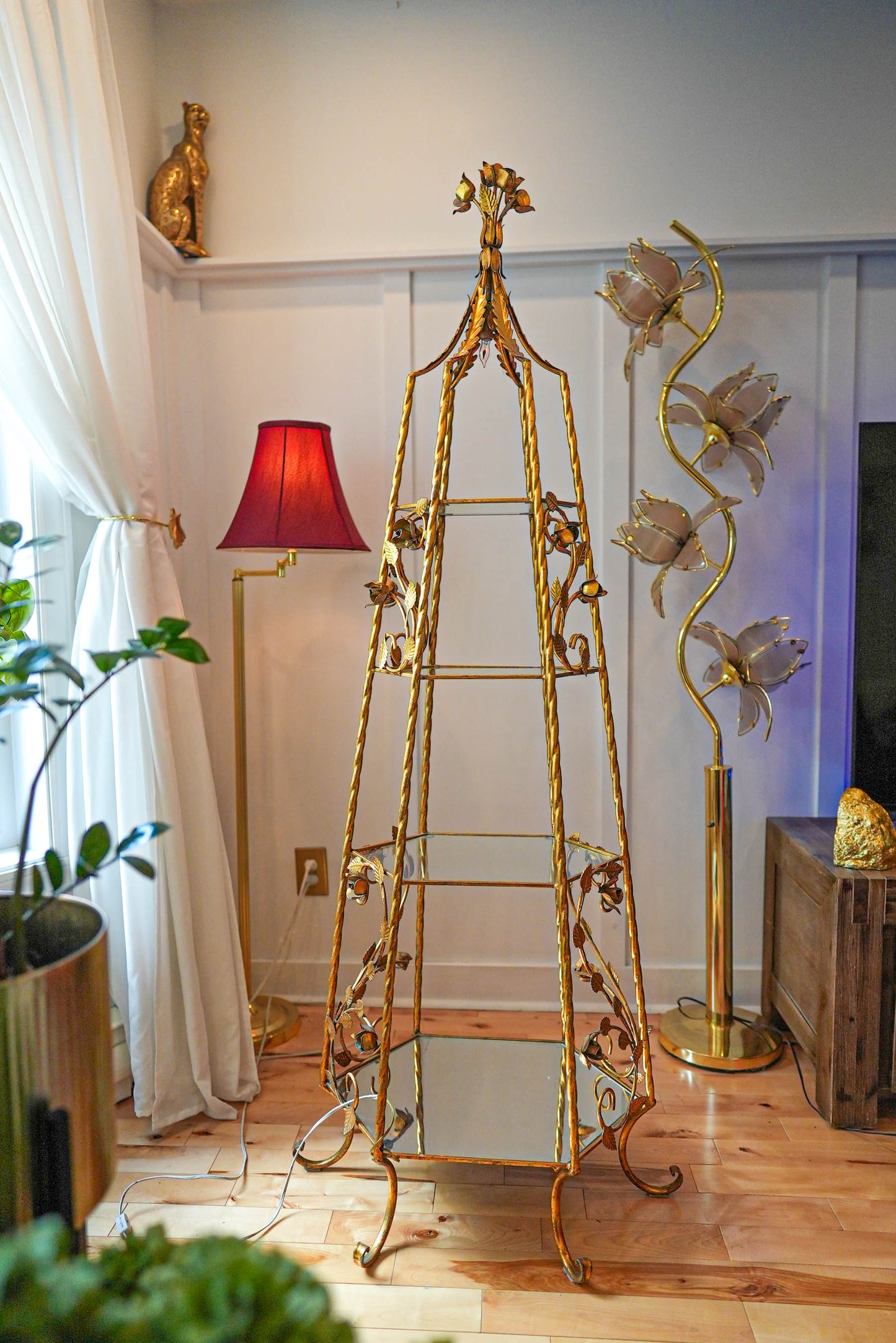 1940's Vintage Italian Florentine Tole Gold Gilt Lighted Etagere With Roses